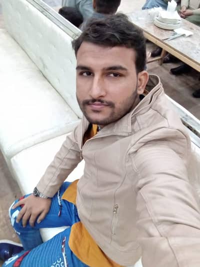 mojay jobs ki zarorat ha please call me