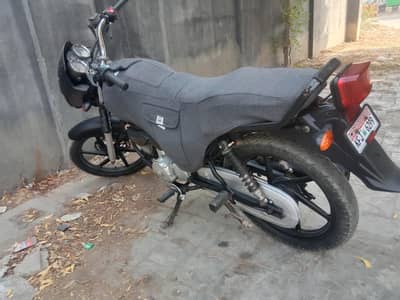 Unique UD 100