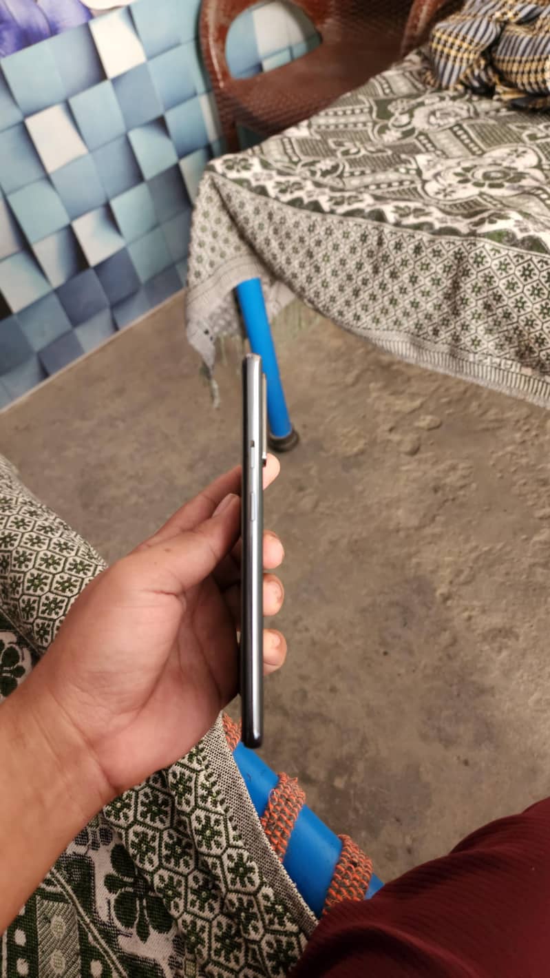 One Plus Nord 4