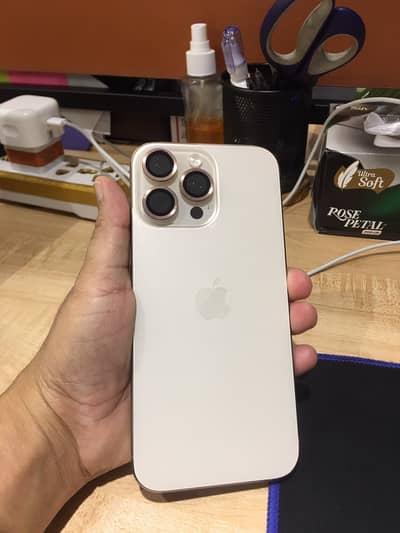 Apple iPhone 16 Pro Max