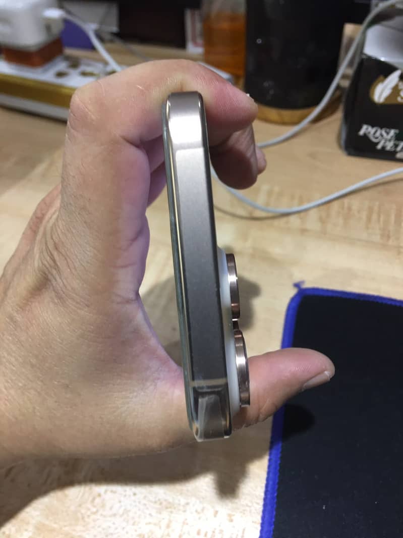 Apple iPhone 16 Pro Max LLA Model 2