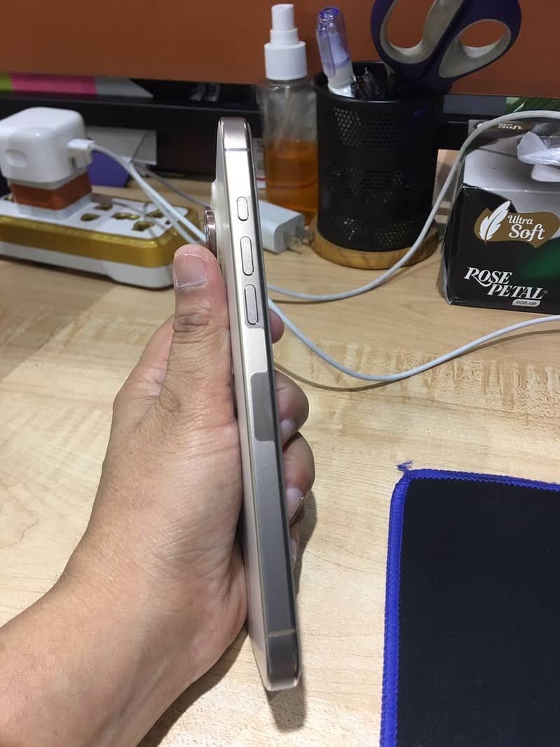 Apple iPhone 16 Pro Max LLA Model 6