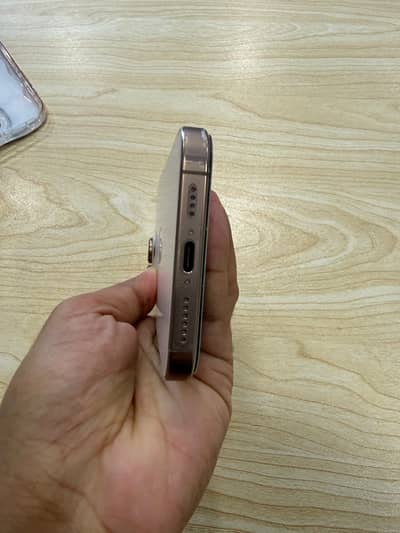 Apple iPhone 16 Pro Max