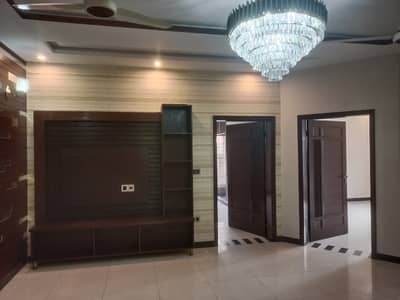 Spacious 1 Kanal House Available For sale In Bahria Town - Sector C
