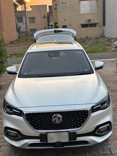 MG HS 1.5 Turbo Trophy (CBU), Model 2021