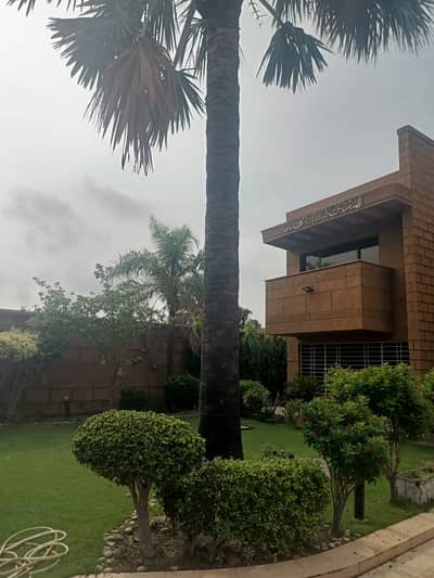 35 Marla double storey Meadows Villa For Sale in Bahria Town Lahore