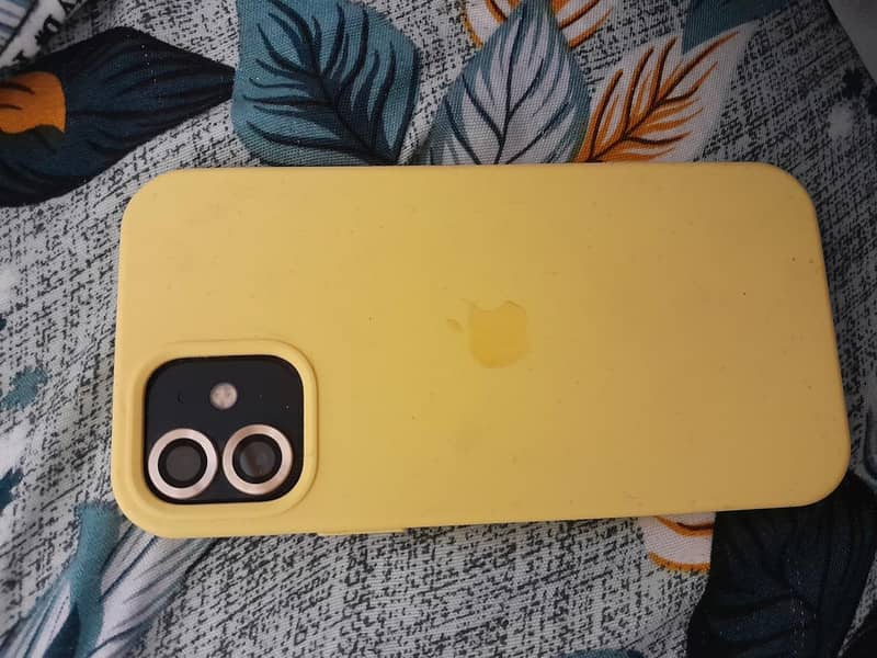 Apple iPhone 12 3