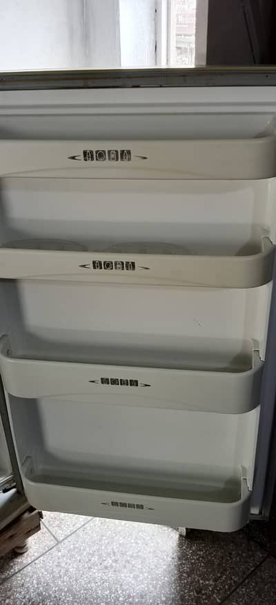 Dawlance Refrigerator in Good condition