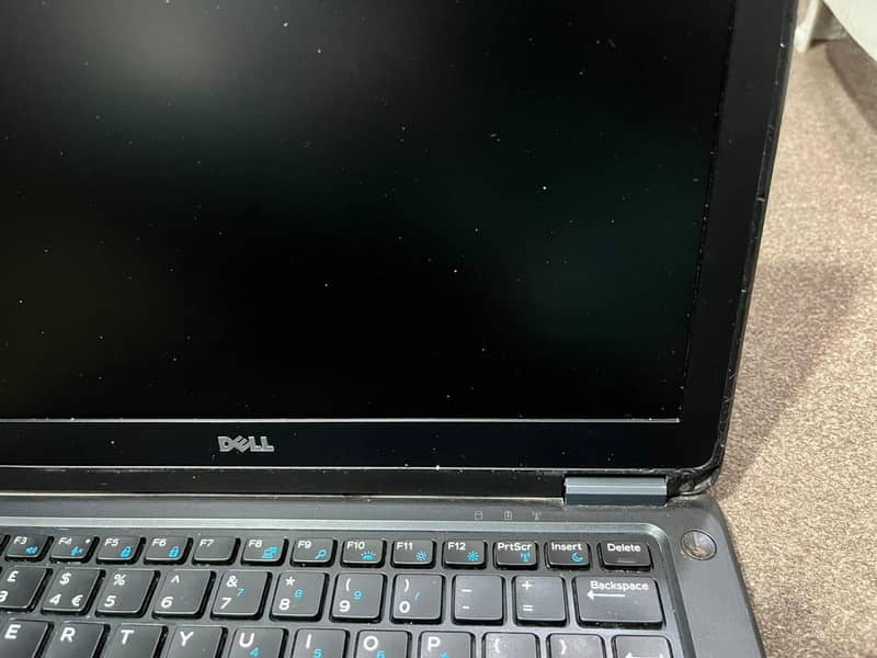 Dell Latitude E7250 1