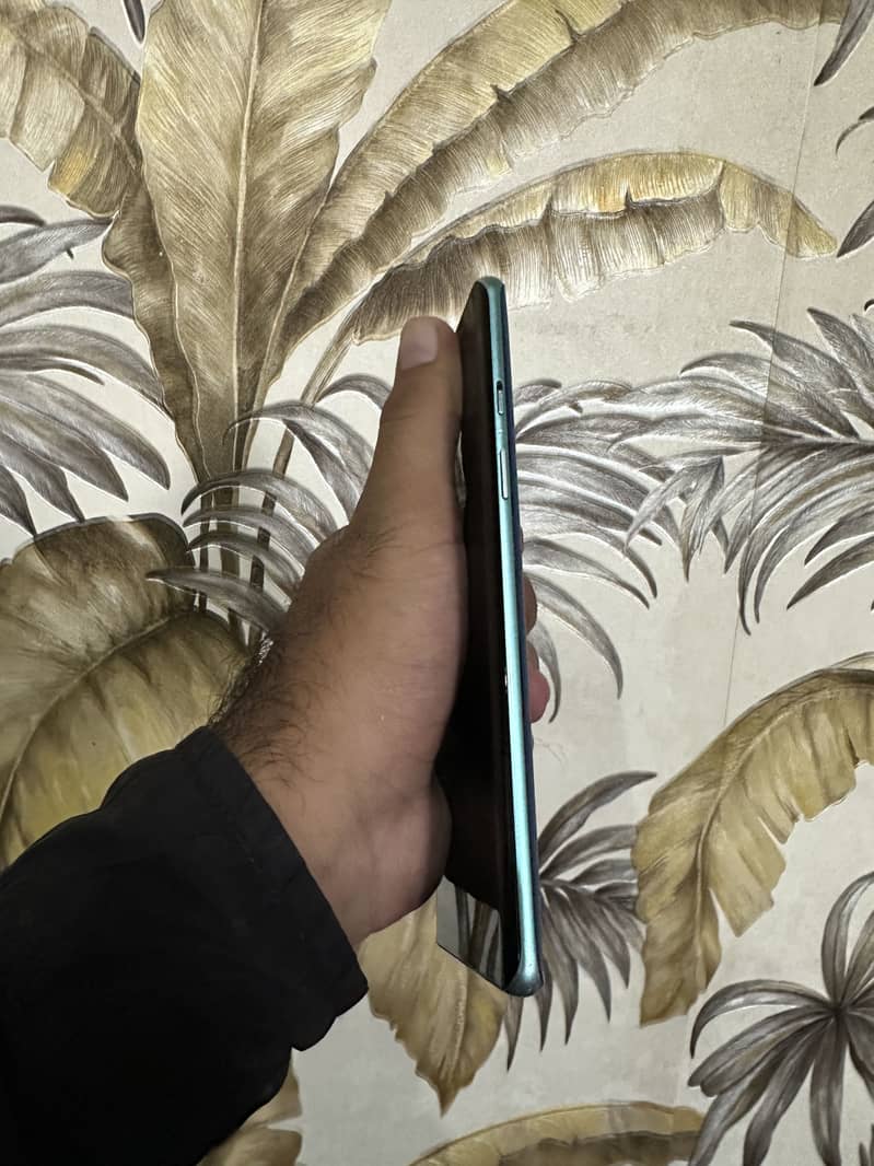 One Plus 8 4