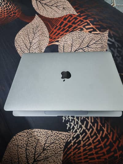 Macbook air m1 16gb