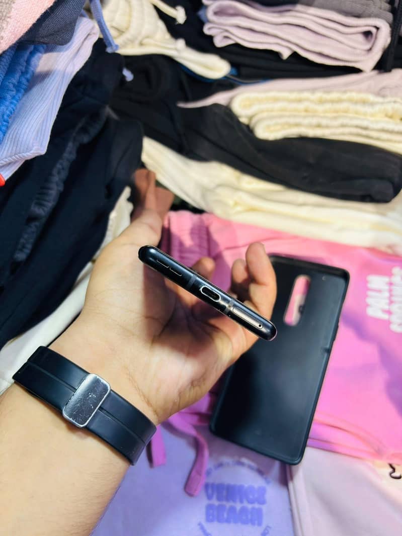 One Plus 8 4