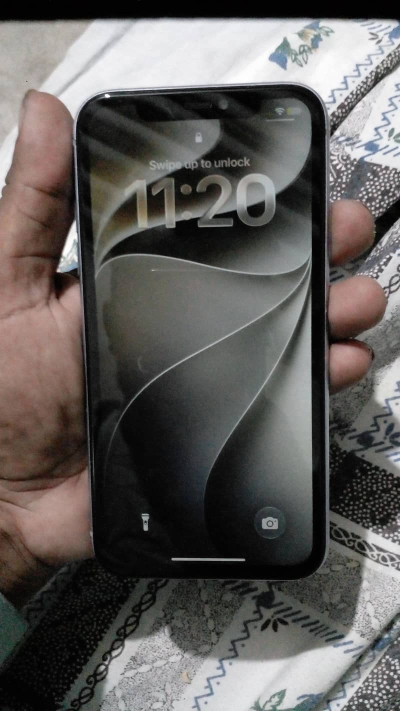 Apple iPhone 11 0