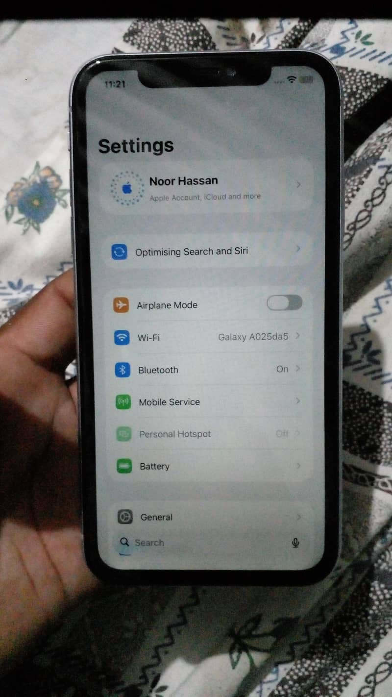 Apple iPhone 11 4