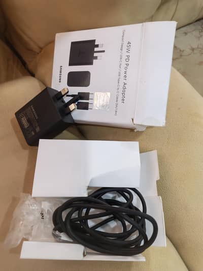 Samsung 45W pd power adopter and cable