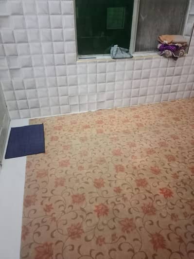 3 Carpets at very low Price is for sale