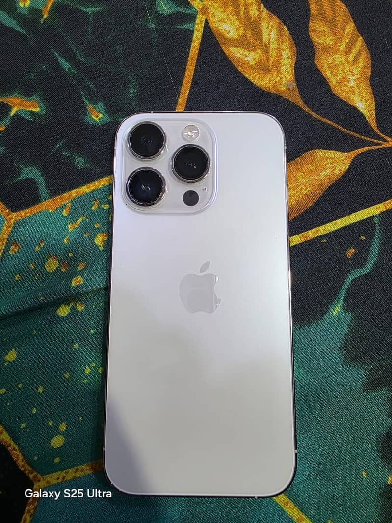 Apple iPhone 14 Pro 2