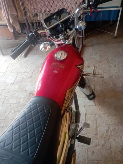 Honda 125 special good condition all ok. Punjab rajester