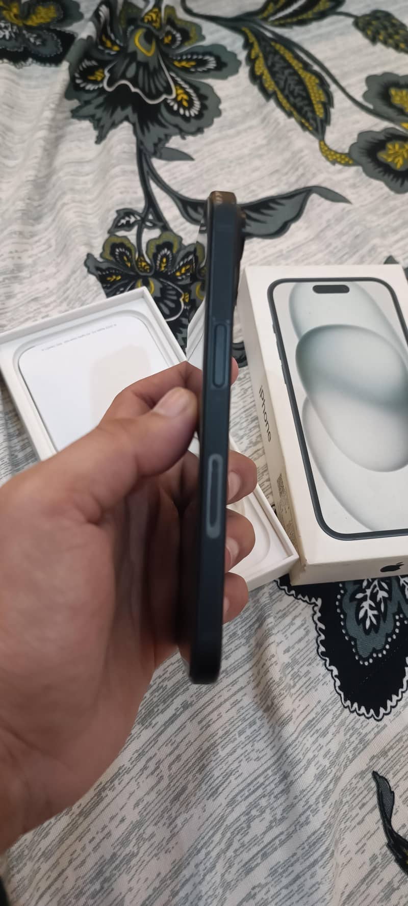 Apple iPhone 15 2