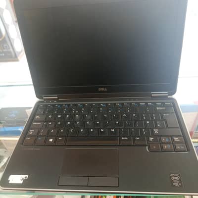 DELL LATITUDE CORE I5 4 GENERATION 8GB RAM AND 128 GB SSD