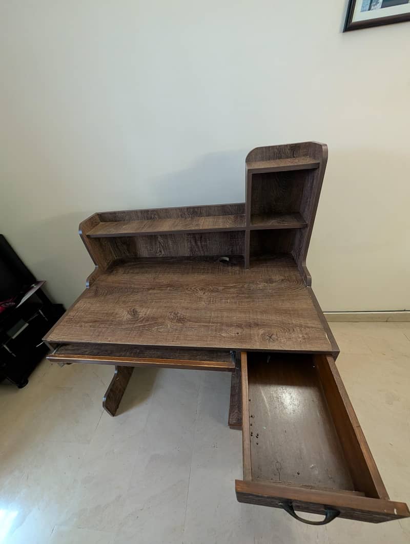 Modern Study / Computer table 2