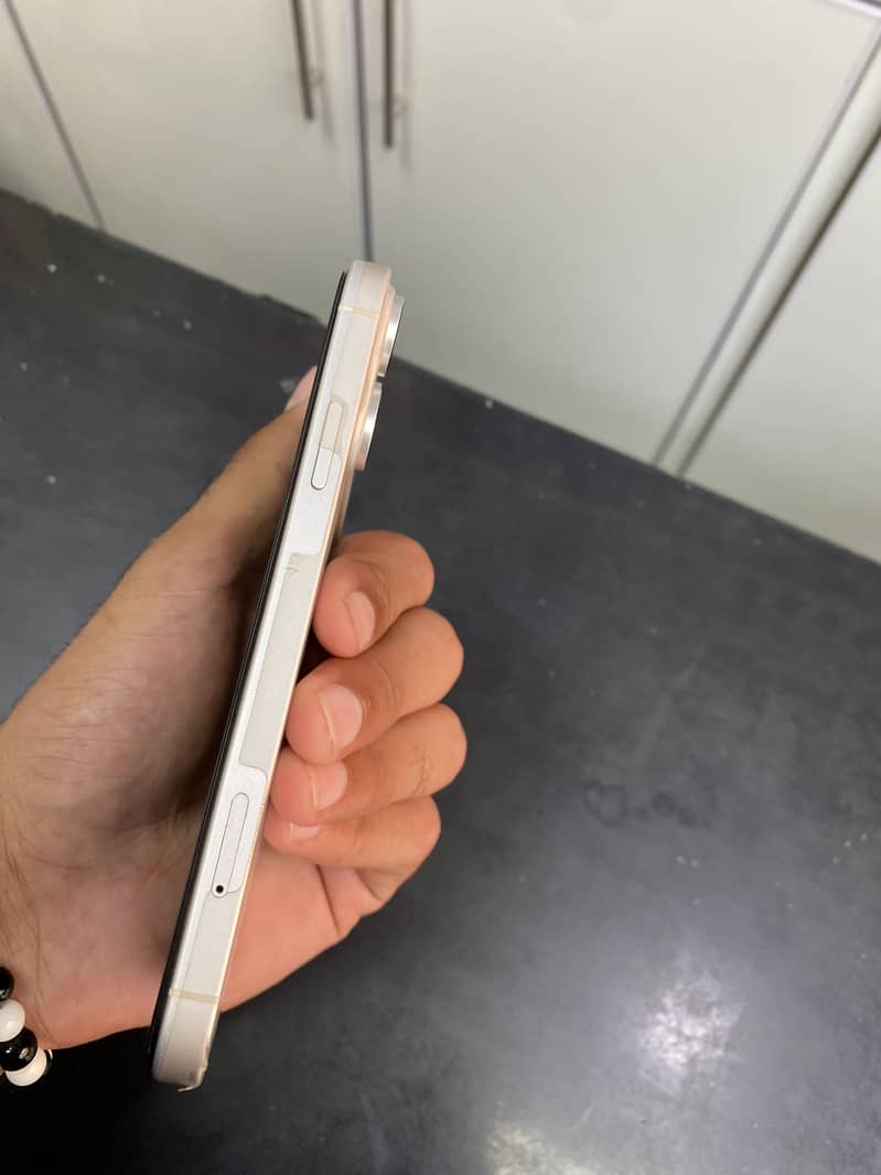 Apple iPhone XR 4