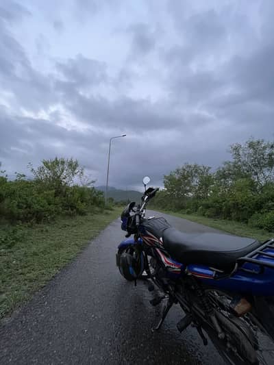 Honda pridor 100 cc blue color 21/22 model