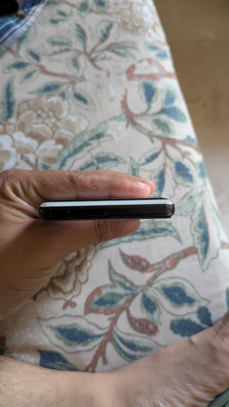Google Pixel 6a 4
