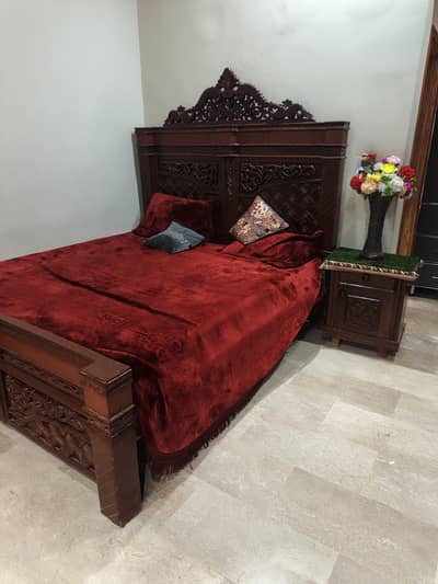 Bed or side tables