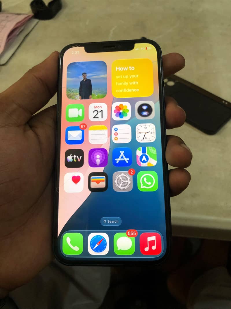 Apple iPhone 12 3