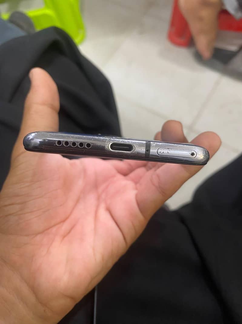 One Plus 7T 6