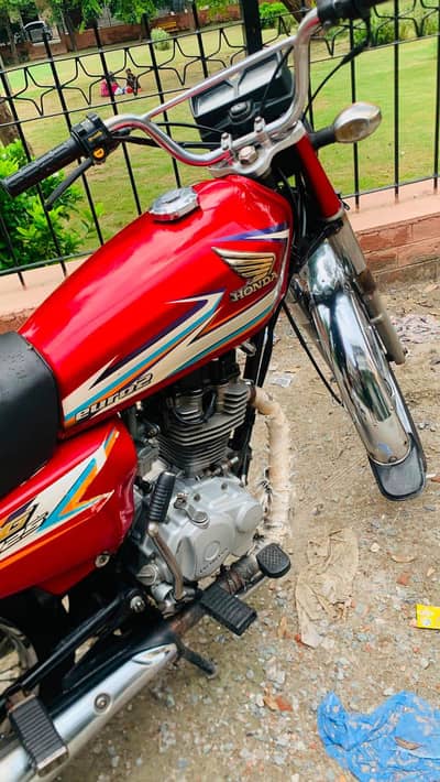 Honda Cg 125 lahor number for sale /03252575493/