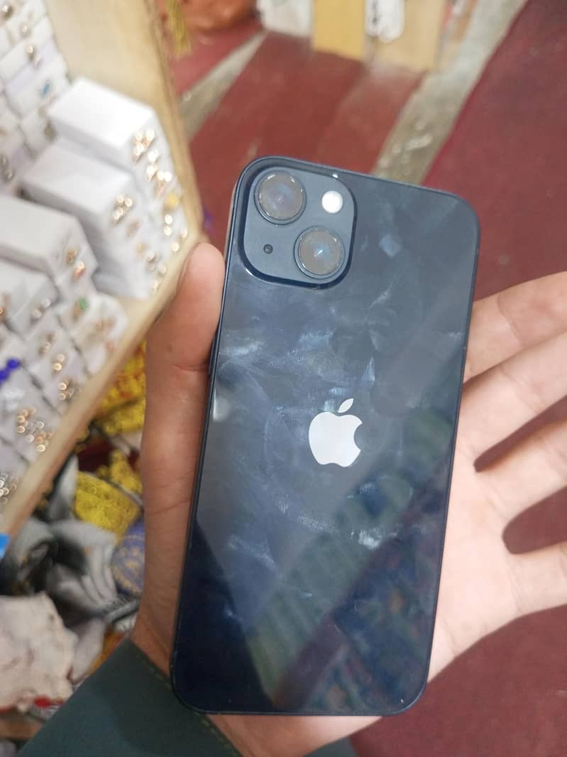 Apple iPhone 13 1