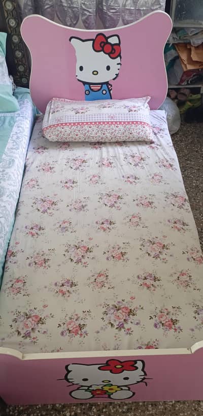 single kids bed