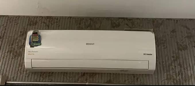 ORIENT 1.5ton DC inverter original condition original gass