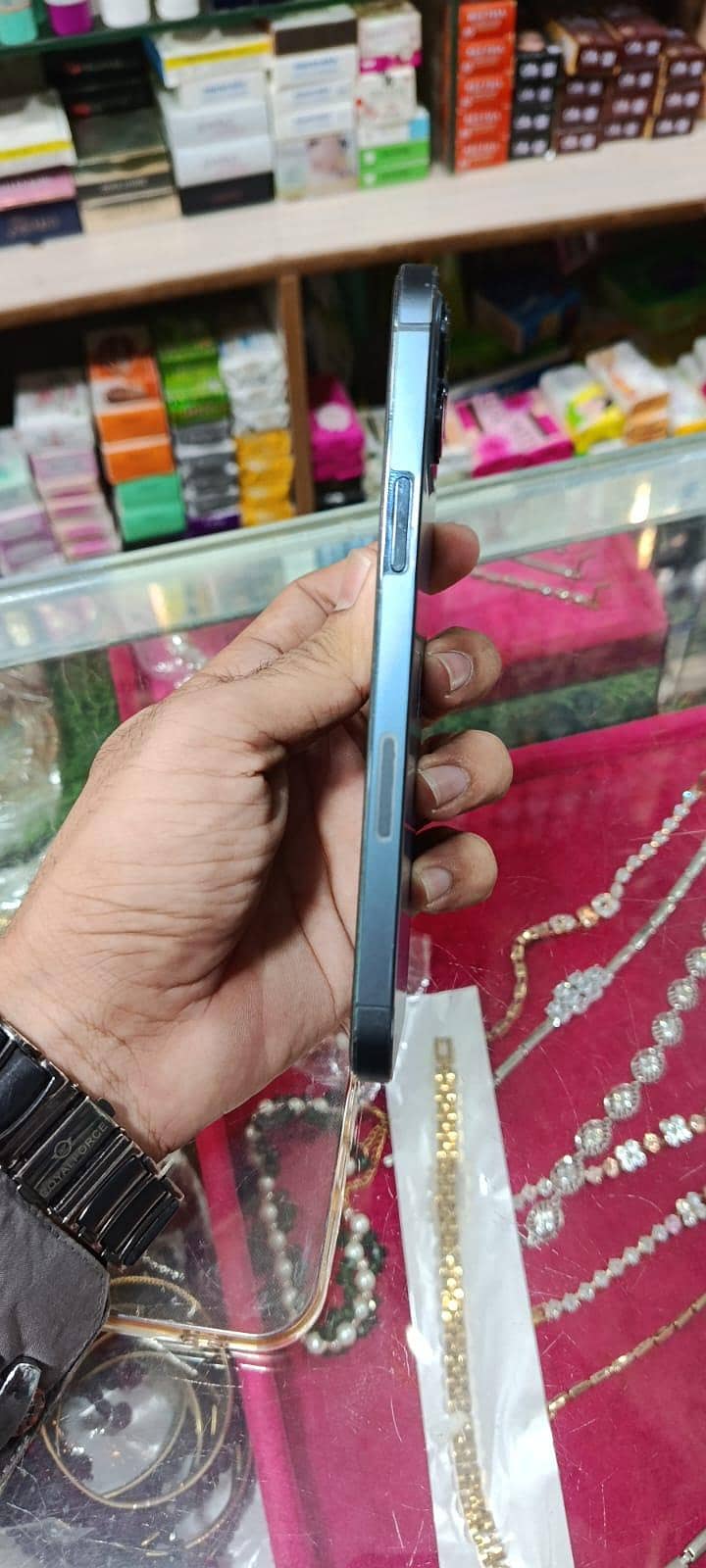 Apple iPhone 12 Pro Max 6