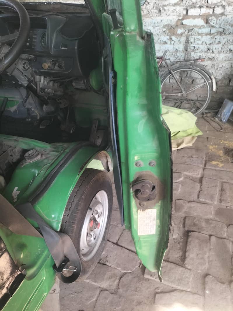 Suzuki Bolan 2015 3