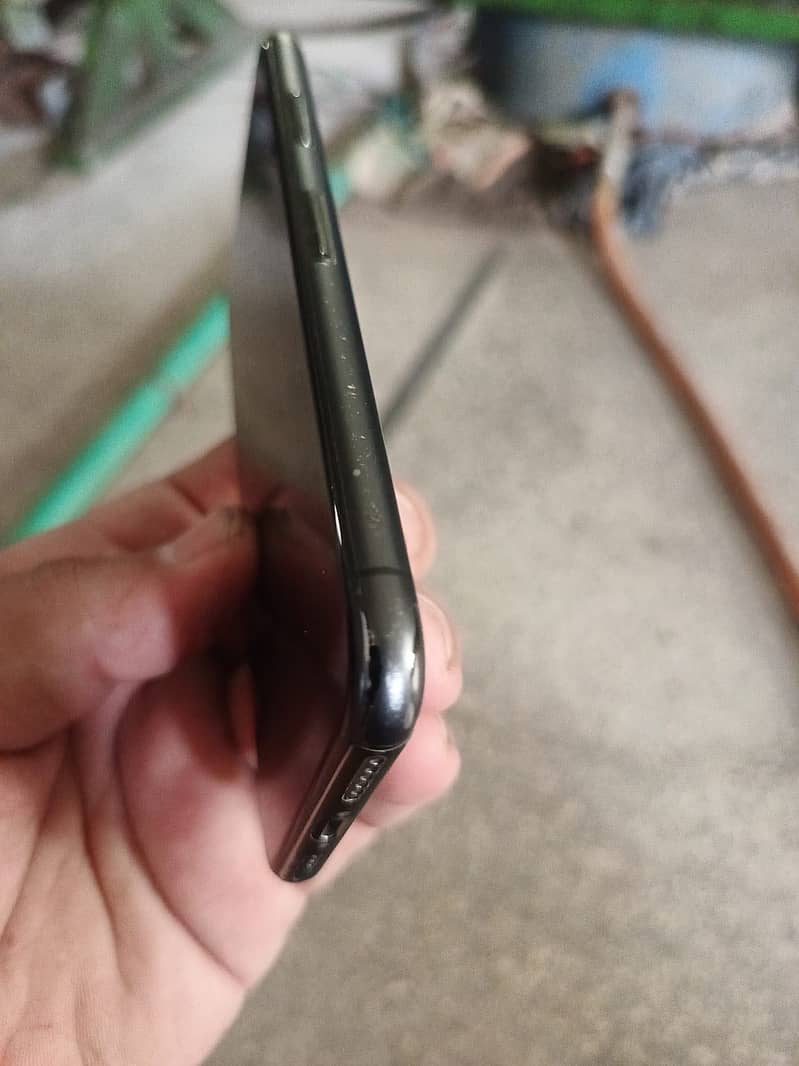 Apple iPhone XS 0