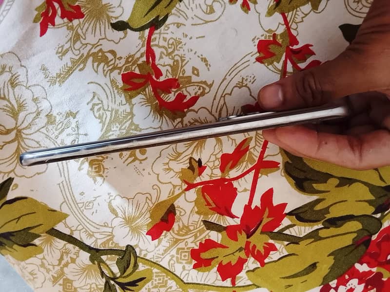 Tecno Spark 40 pro+ 3