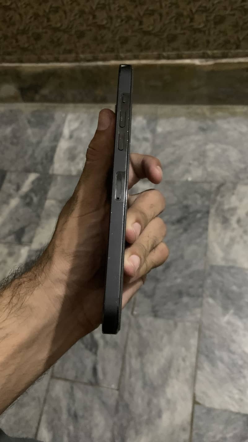 Apple iPhone 14 Pro Max 1