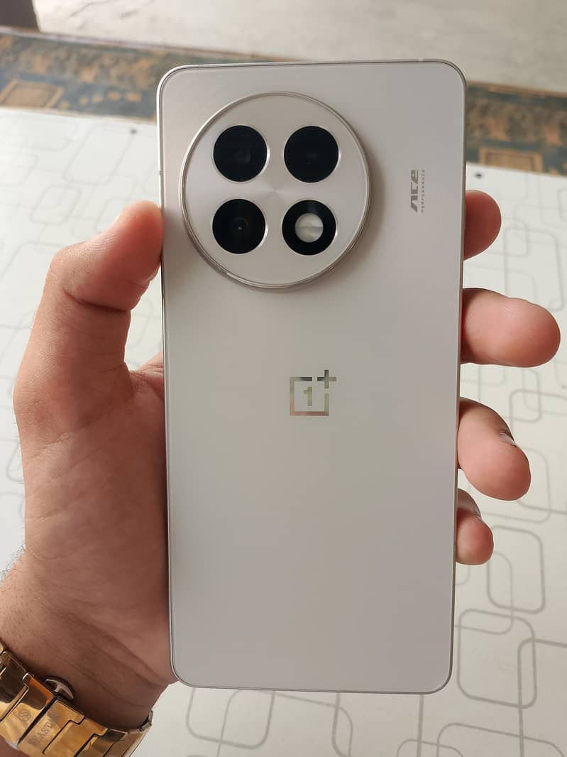 One Plus 13R 9