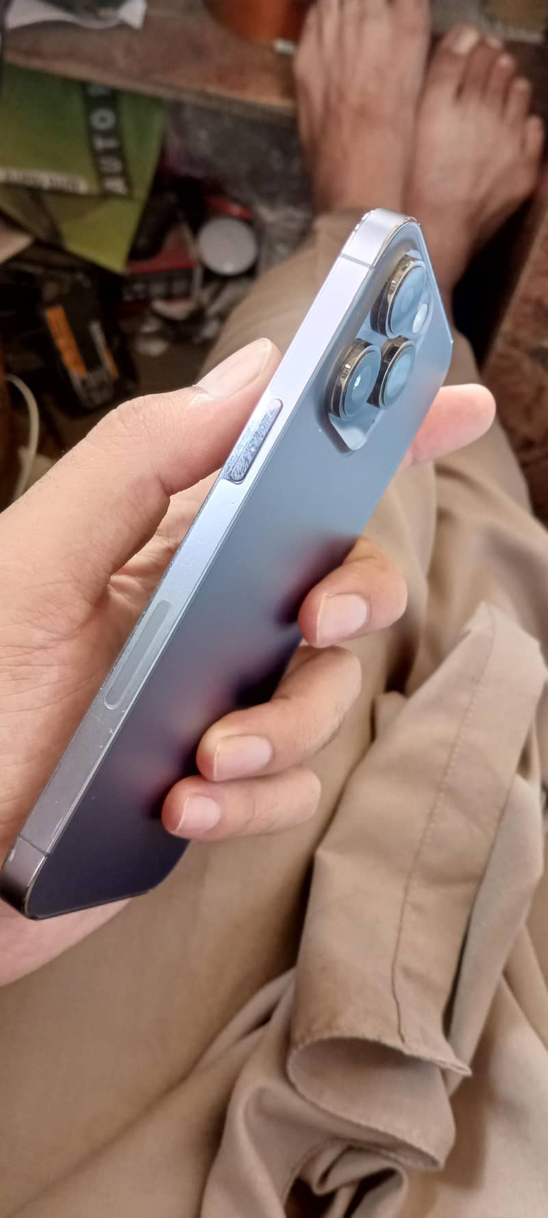 Apple iPhone 14 Pro Max 0