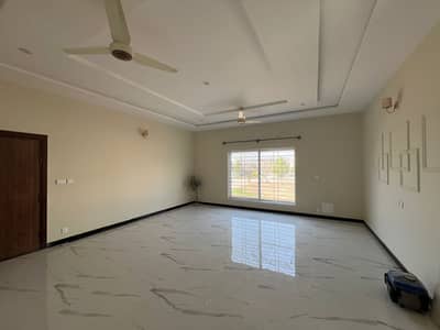 1 Kanal Corner Upper Portion