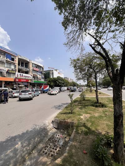 F-11 Markaz Double Road Facing Flat For Sale