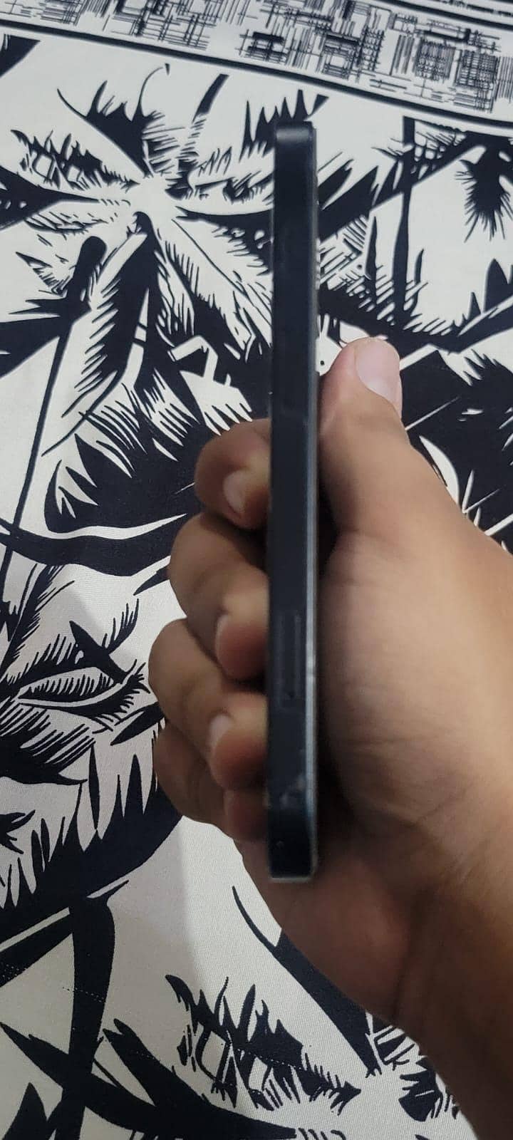 Apple iPhone 13 2