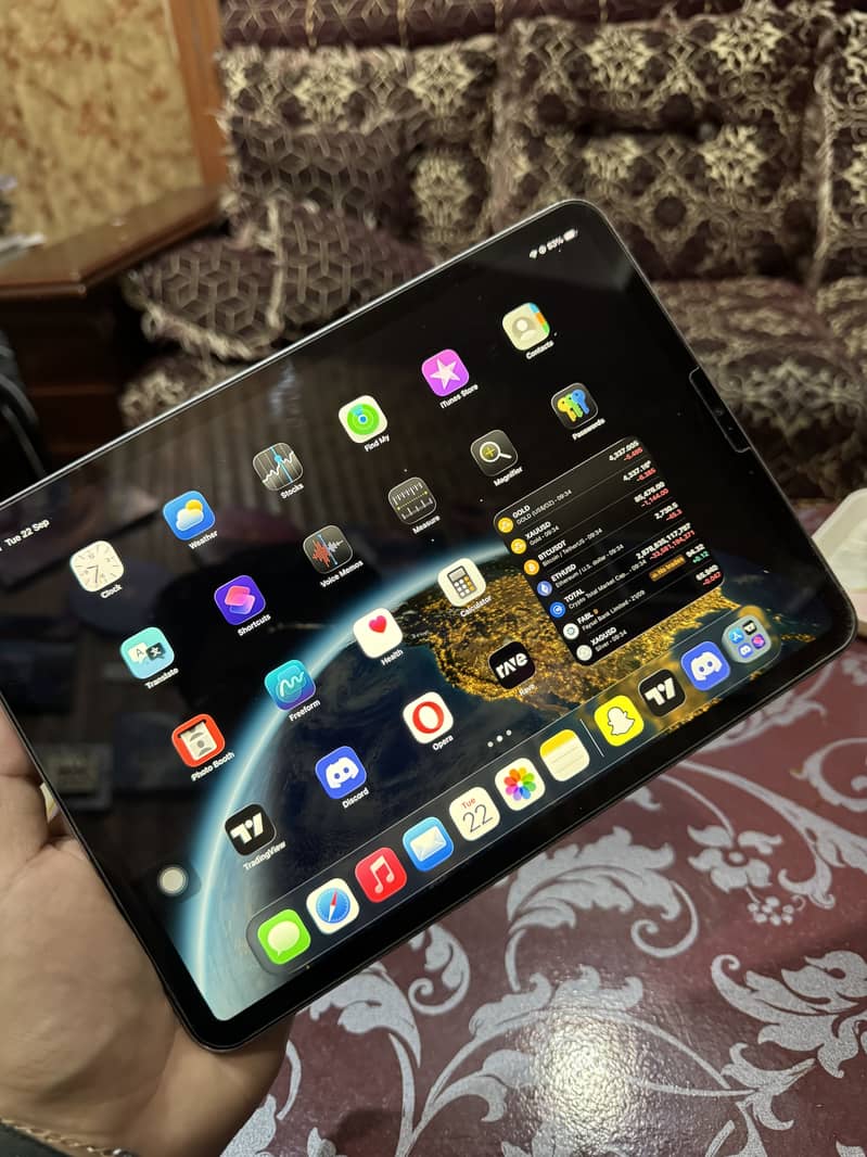 iPad Pro 11" (4th Gen) 1