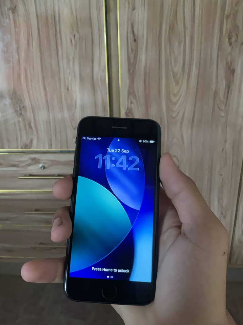 Apple iPhone SE 0