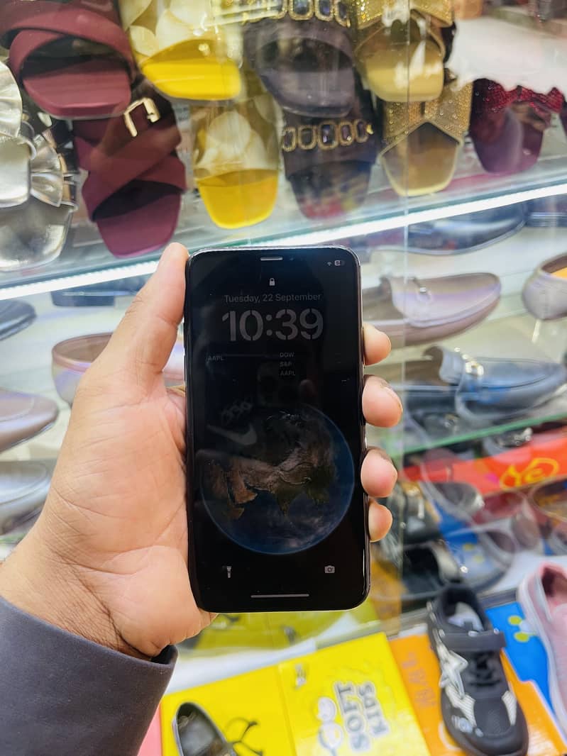 Apple iPhone X 2