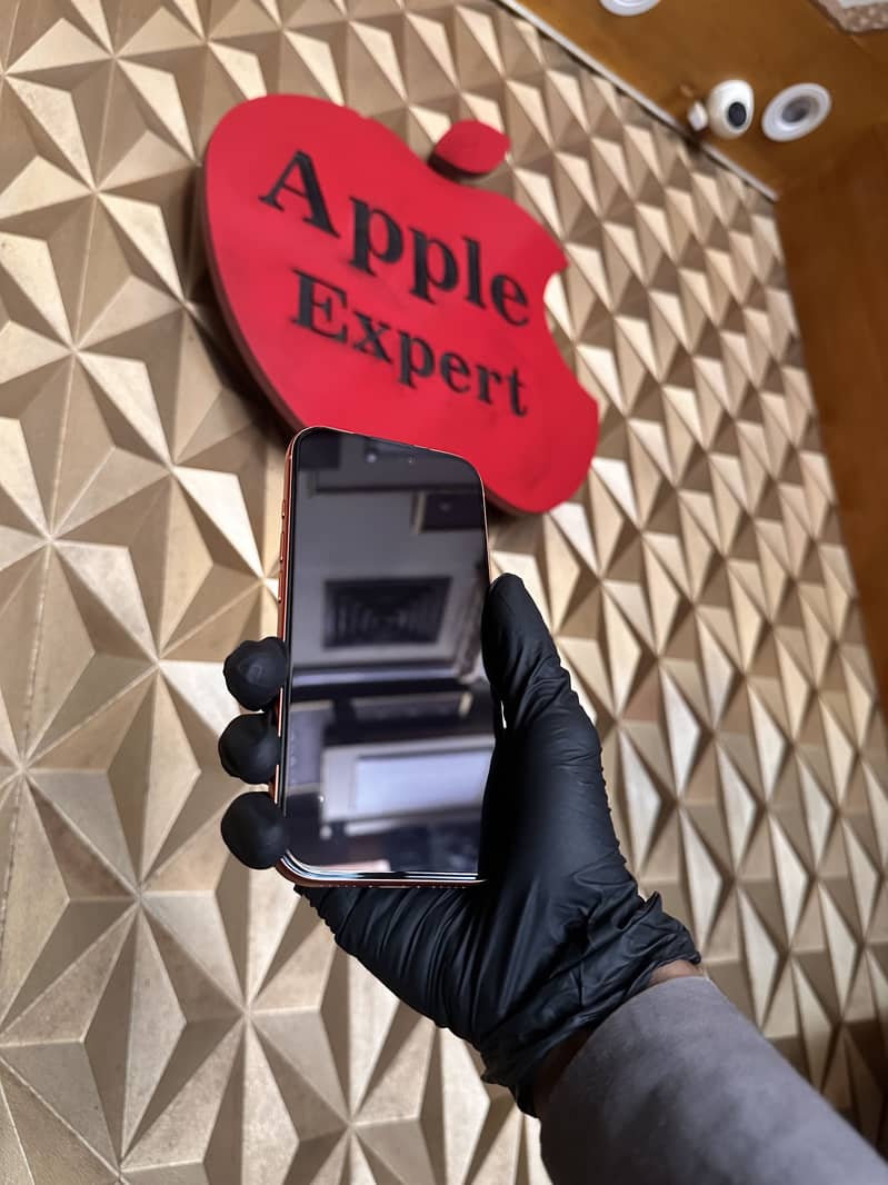 Apple iPhone 17 Pro 1