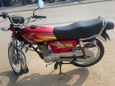 Honda 125 model 2026 bilkul new condition number laga Hoya